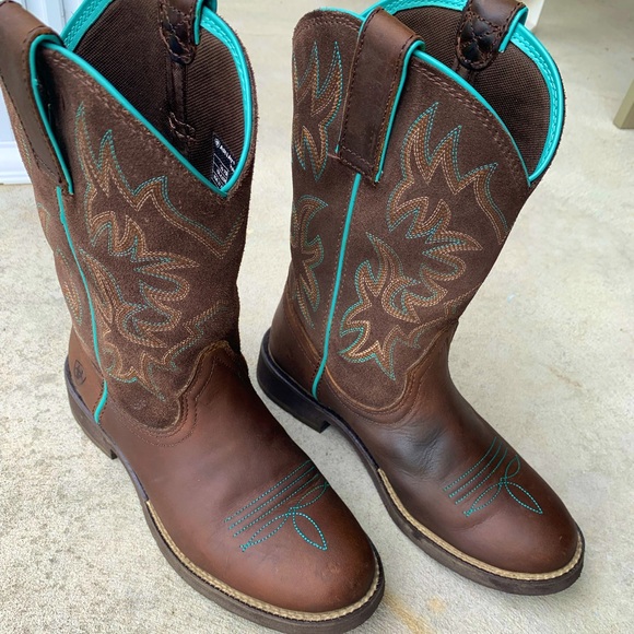 Ariat Shoes - Ariat Round Toe western boots